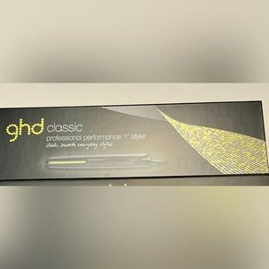 GHD professional styler, classic 1” flat iron